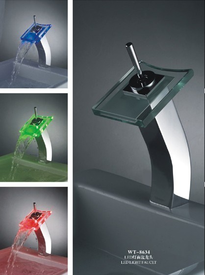 Flg Brass LED Waterfall Glass Bathroom/Kitchen/Sanitary Ware Faucet