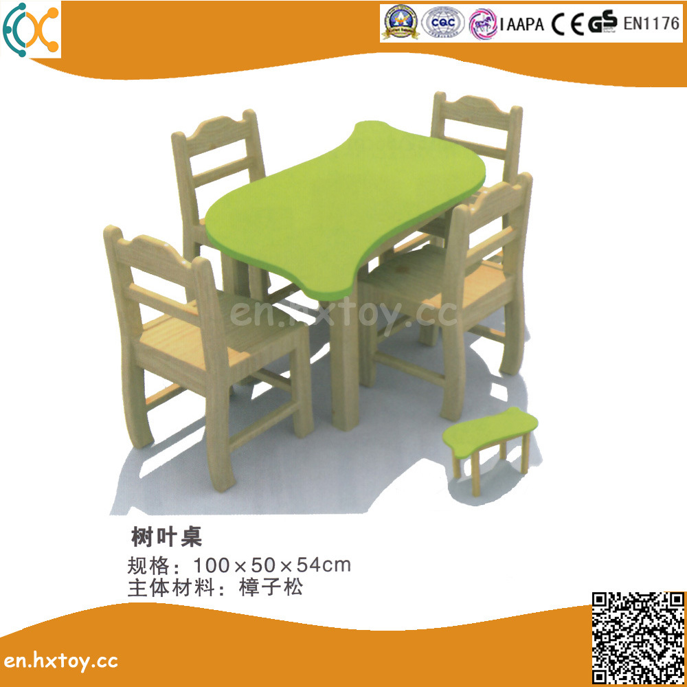 Kindergarten Wooden Flower Shape Table for Children