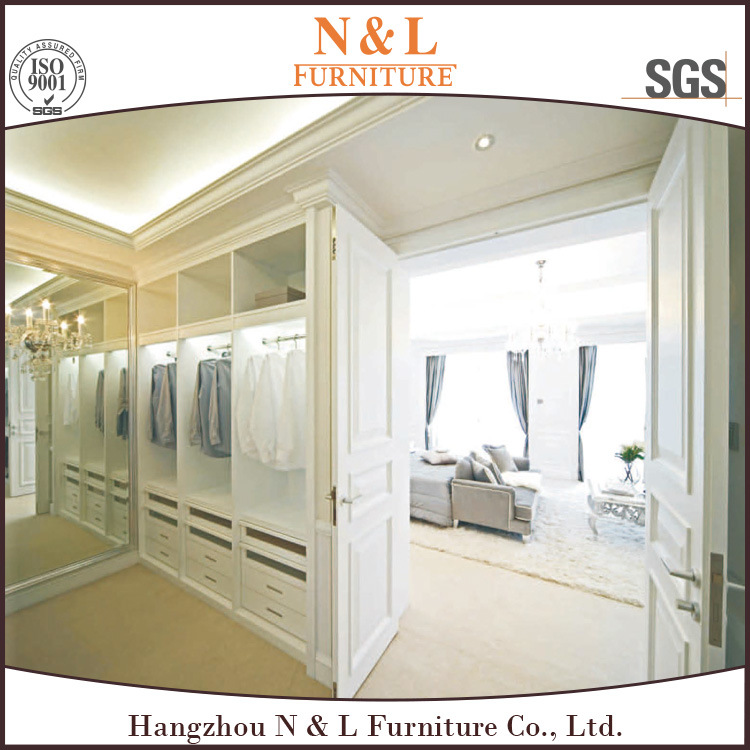 Custom White Home Furniture Walk in Bedroom Set