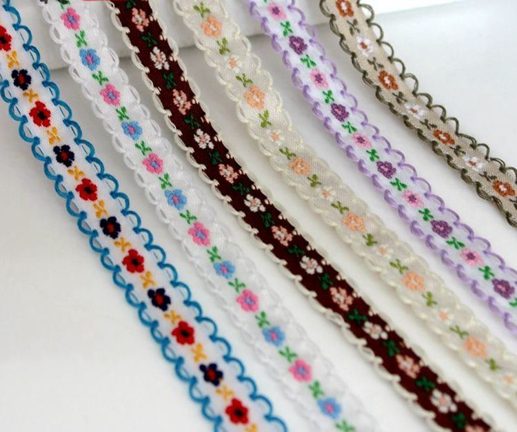 High Quality Stylish Embroidery Flower Ribbon for DIY Decoration