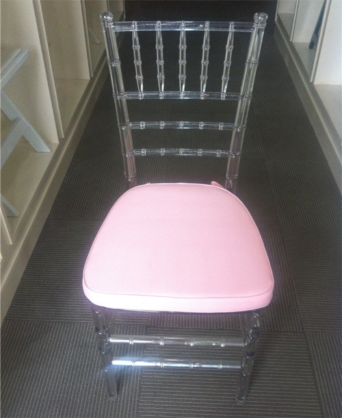 Plastic Resin Chivari Chairs for Weddings