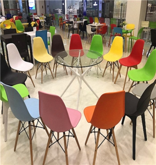 Modern Plastic PP Dining Beech Wooden Dining Chair