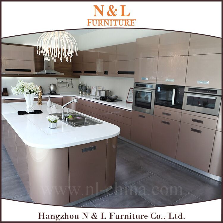 Classic Solid Wood Kitchen Cabinets with High Quality