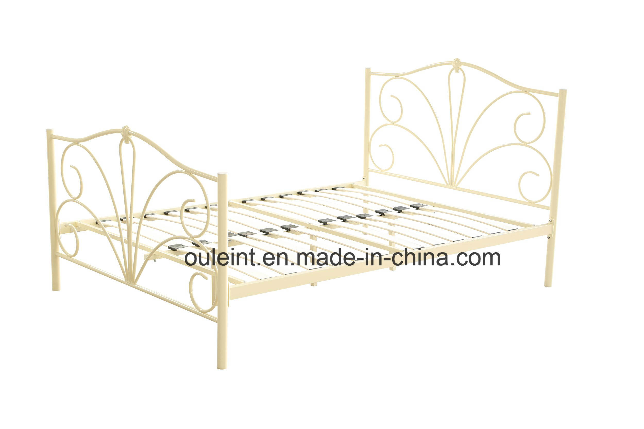 White Morden Metal Double Bed (OL17135)