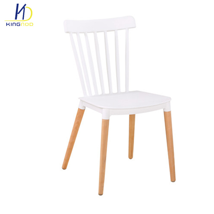 Modern Designs Colorful Replica Wood Legs Armless PP Plastic Chairs