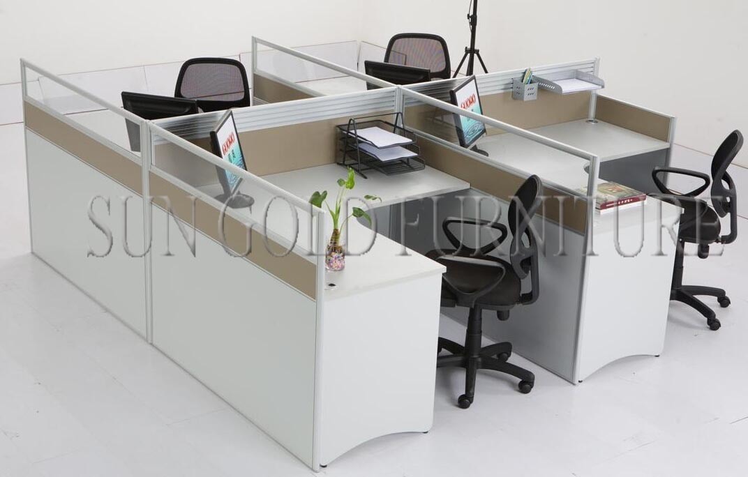 Typical Workstation Design Wooden Glass Customized 4-Person Office Desk (SZ-WS346)