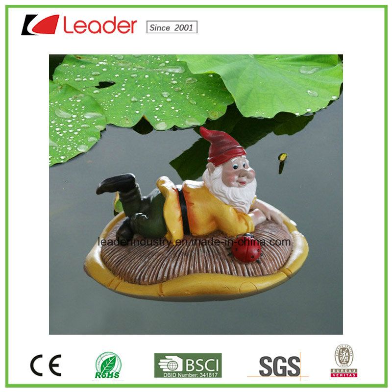 Funny Garden Gnome Figurine on Mushroom for Pond Floating Decoration