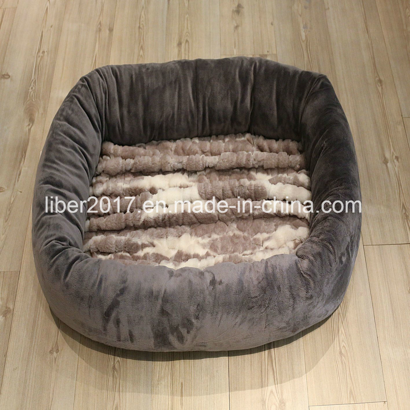 Grey Warm Soft Pet Dog Cat Sofa Bed with Mattress