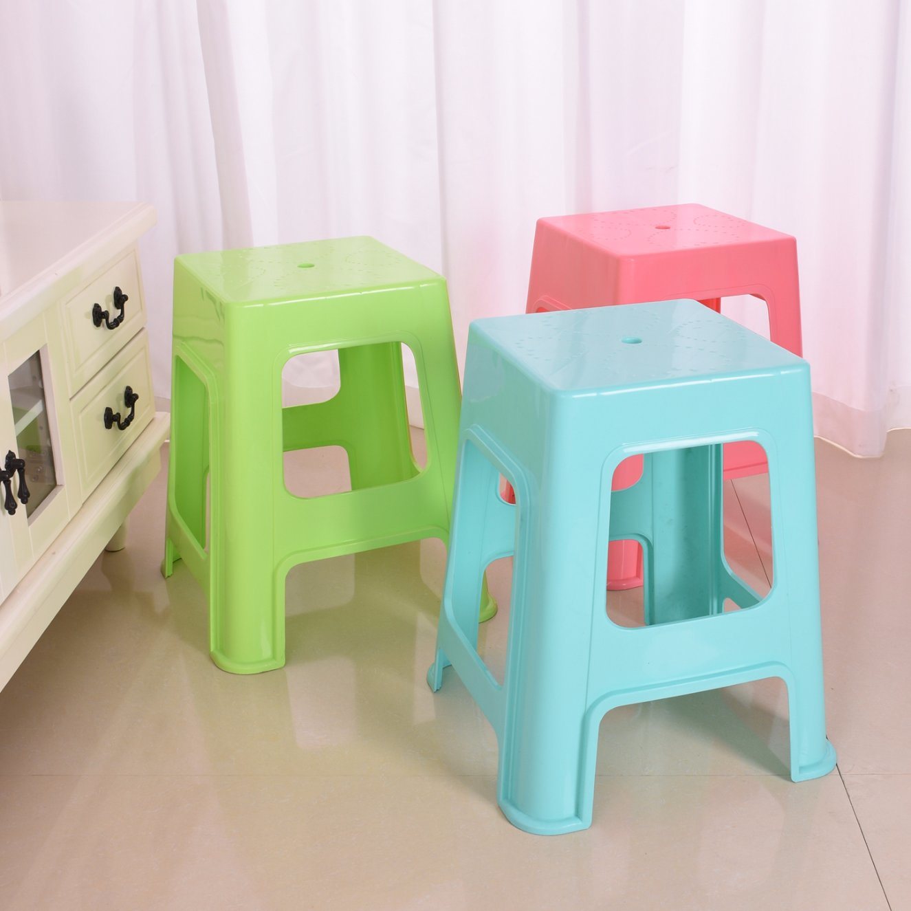 100% PP New Material Square Style Four Heart Pattern Plastic Stool for Adult