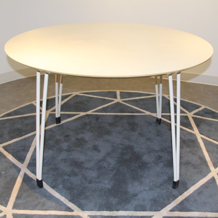 Modern Style No Fold Round Dining Table