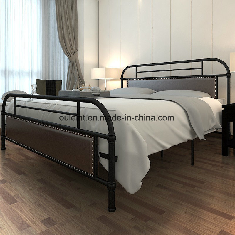 Morden Metal King Bed with Upholstery Decoration (OL17195)