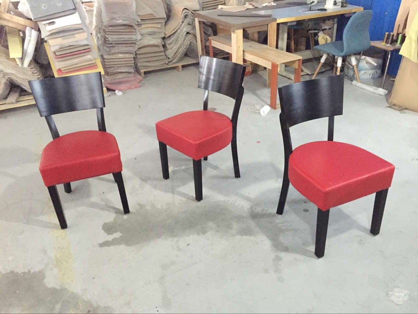 Heavy Duty Upholstery Wooden Chair in Red (FOH-BRT2-R)