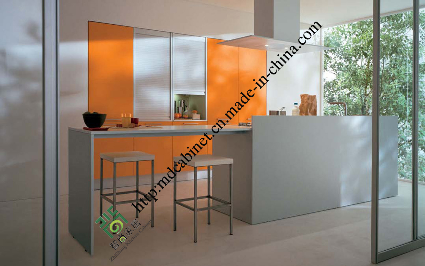 Simple Wooden Lacquer Kitchen Cabinet (zs-440)