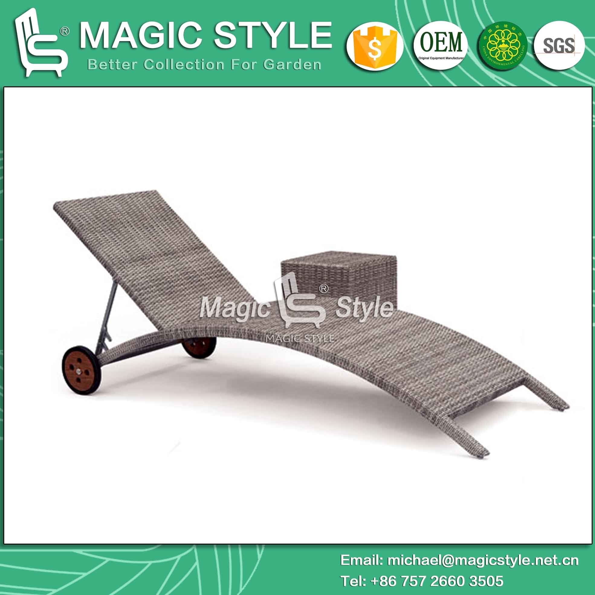 Garden Wicker Sun Lounge Patio Rattan Daybed (Magic Style)