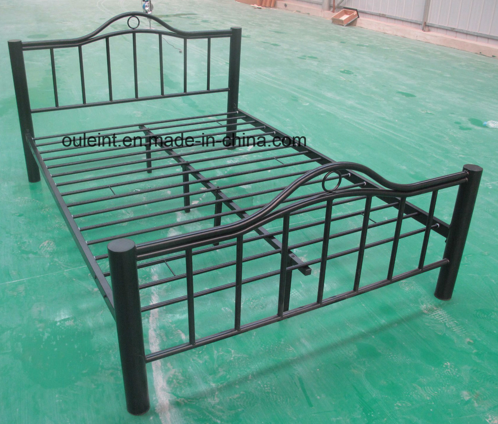 75mm Round Tube Metal Double Bed (OL17154)