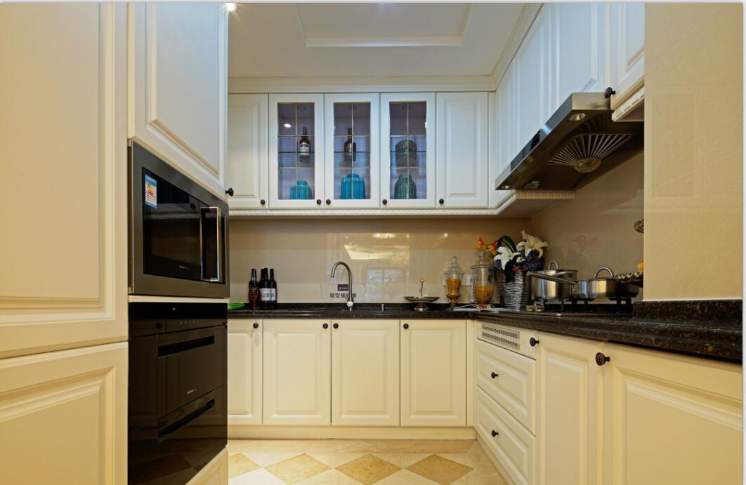 Hot Selling White Wood Kitchen Cabinet Furniture Yb1706026