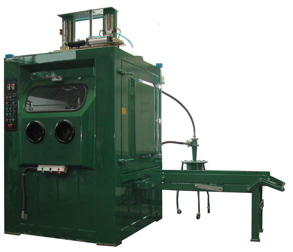 Wet Sand Blaster Cabinet for Large Volume of Workpiece Liquid Blasting