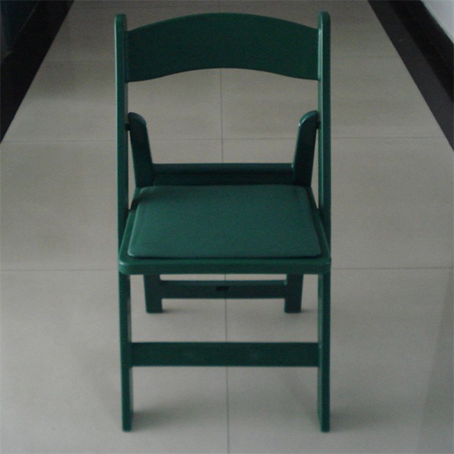 Green Wimbledon Chairs for Outdoor Weddings