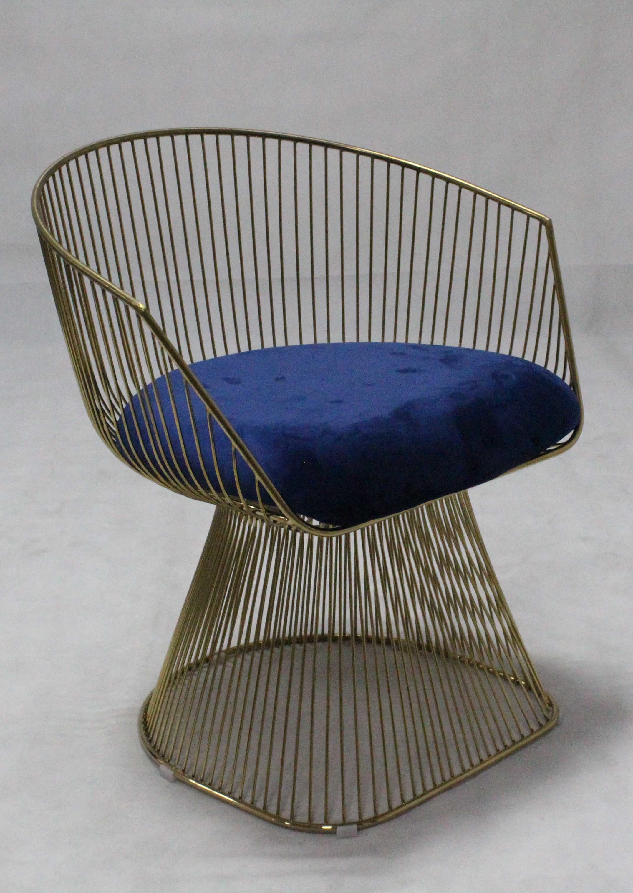 Replica Modern Metal Leisure Restaurant Blue Cushion Outdoor Wire Chair