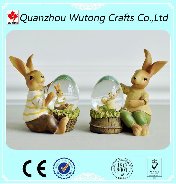 Home Decoration Resin Indoor Animal Rabbit Figurines with Snowball