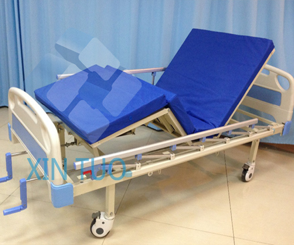 Factory Wholesale Medical Equipment Simple Stainless Steel Hospital Bed