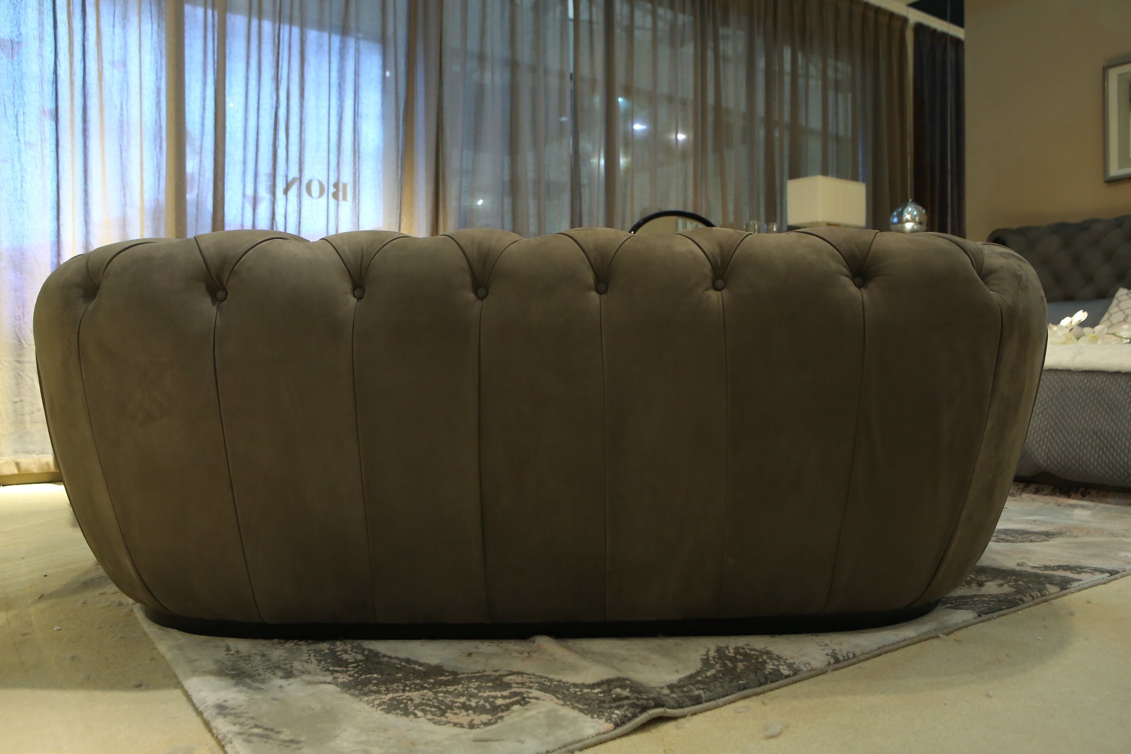 New Style Nubuck Leather Italian Design Sofa