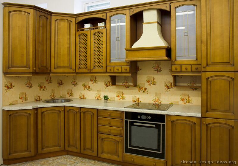 Kitchen Furniture Solid Wood Olive Color Kitchen Cabinet (O4)