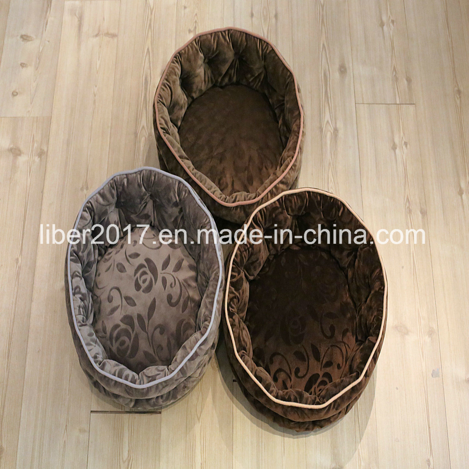 Fashion Design Bed Cat and Dog Pet Bed Manufactory Handmade Dog Bed