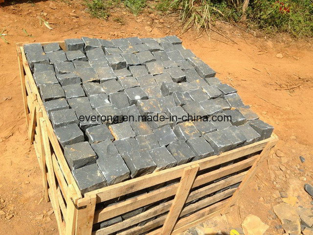 Design Natural Black Basalt Paving Cobble Stone for Landscaping / Patio / Driveway