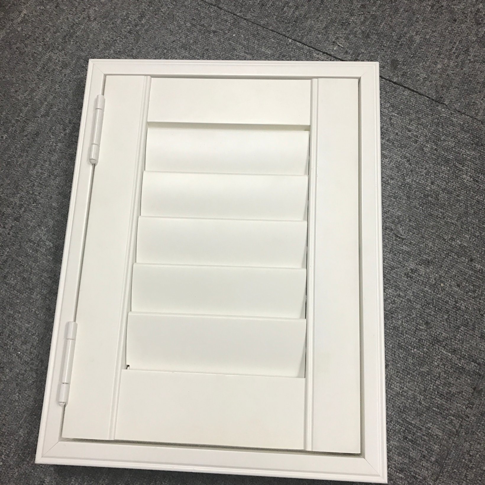 Modern Popular Window Blinds Plantation Shutter Components