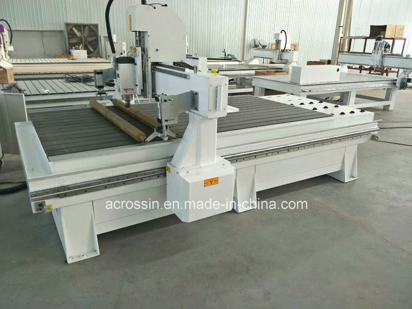 1325 CNC Router Machine with Vacuum Worktable for Engraving, Cutting, Drilling, and Milling Furniture