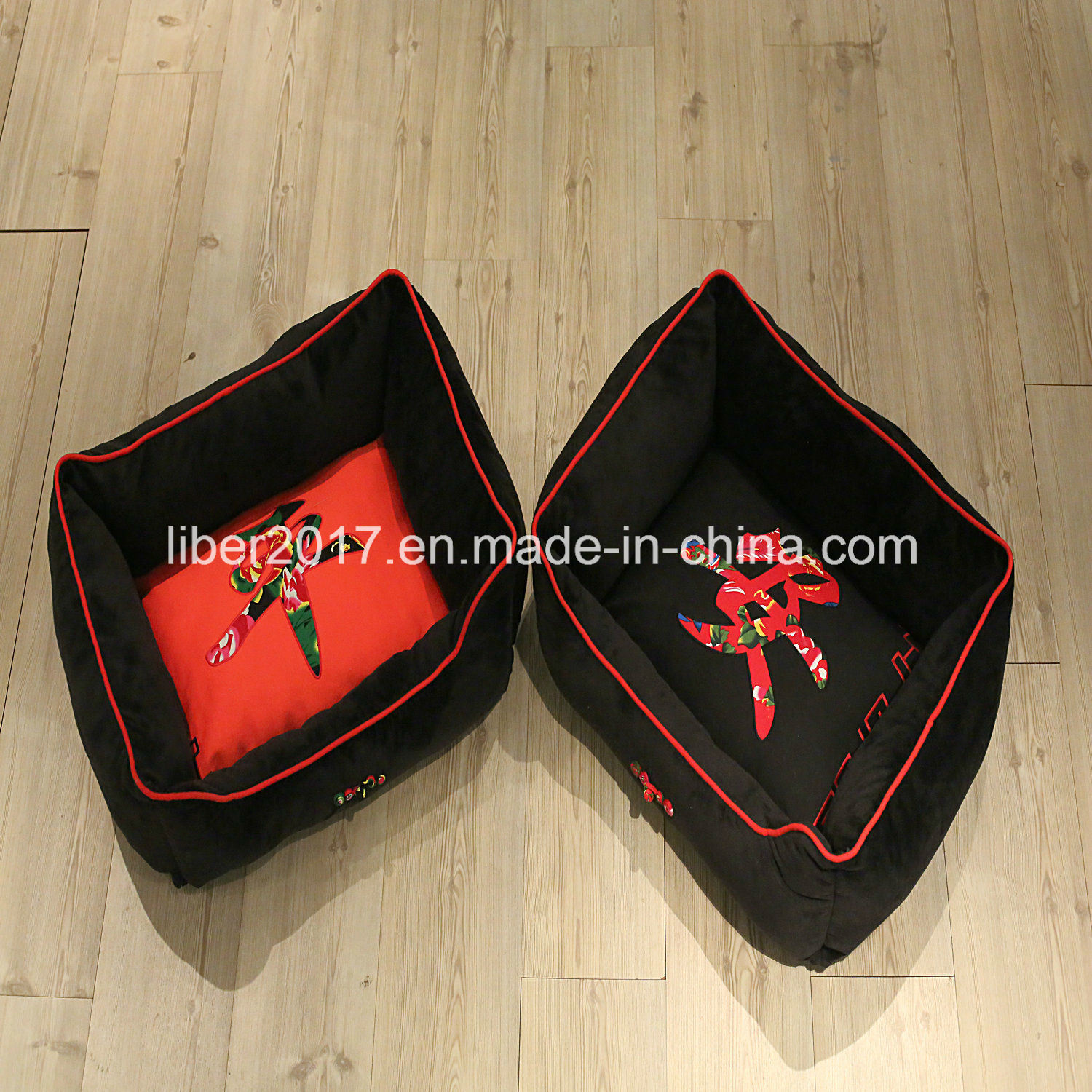 Chinese Design OEM Pet Dog Supply Handmade Luxury Dog Bed