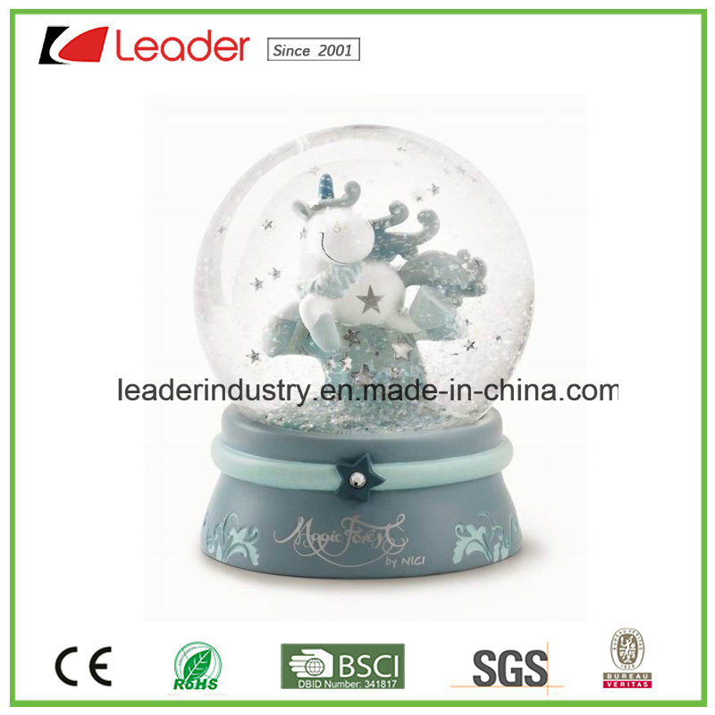 Hot Decorative Polyresin Christmas Snow Globe for Holiday Decoration, OEM Design Welcomed