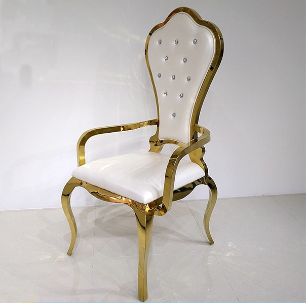 Luxury Design Golden Stainless Steel Royal Crystal Pulling Buckle King Throne Crown Back Leather Arm Chair for Dinning Hotel