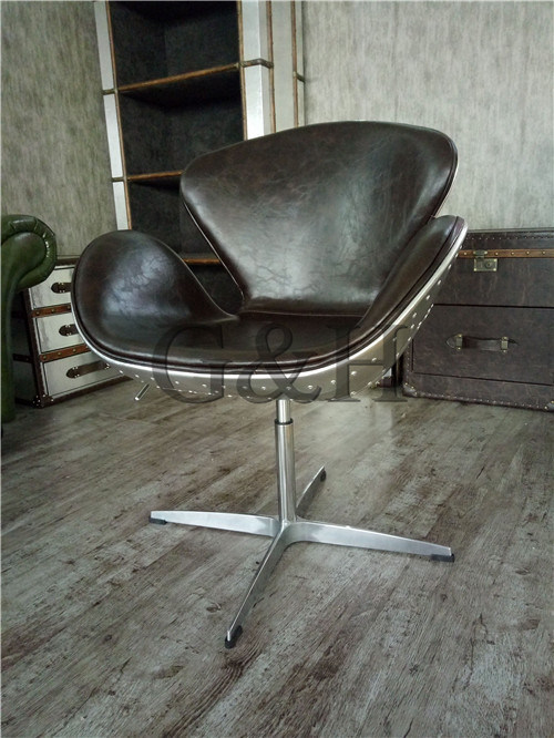 Arne Jacobsen Swan Chair