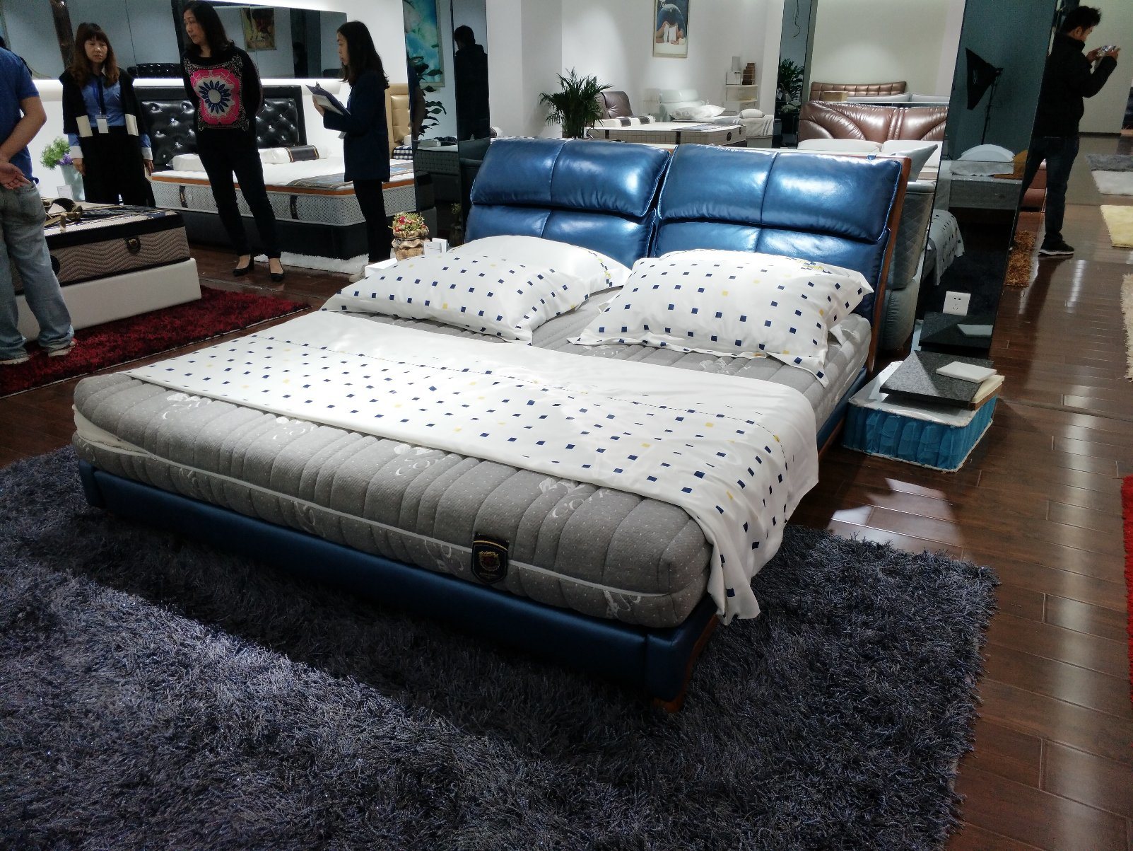 Comfortable Modern Leather Soft Bed (SBT-31)