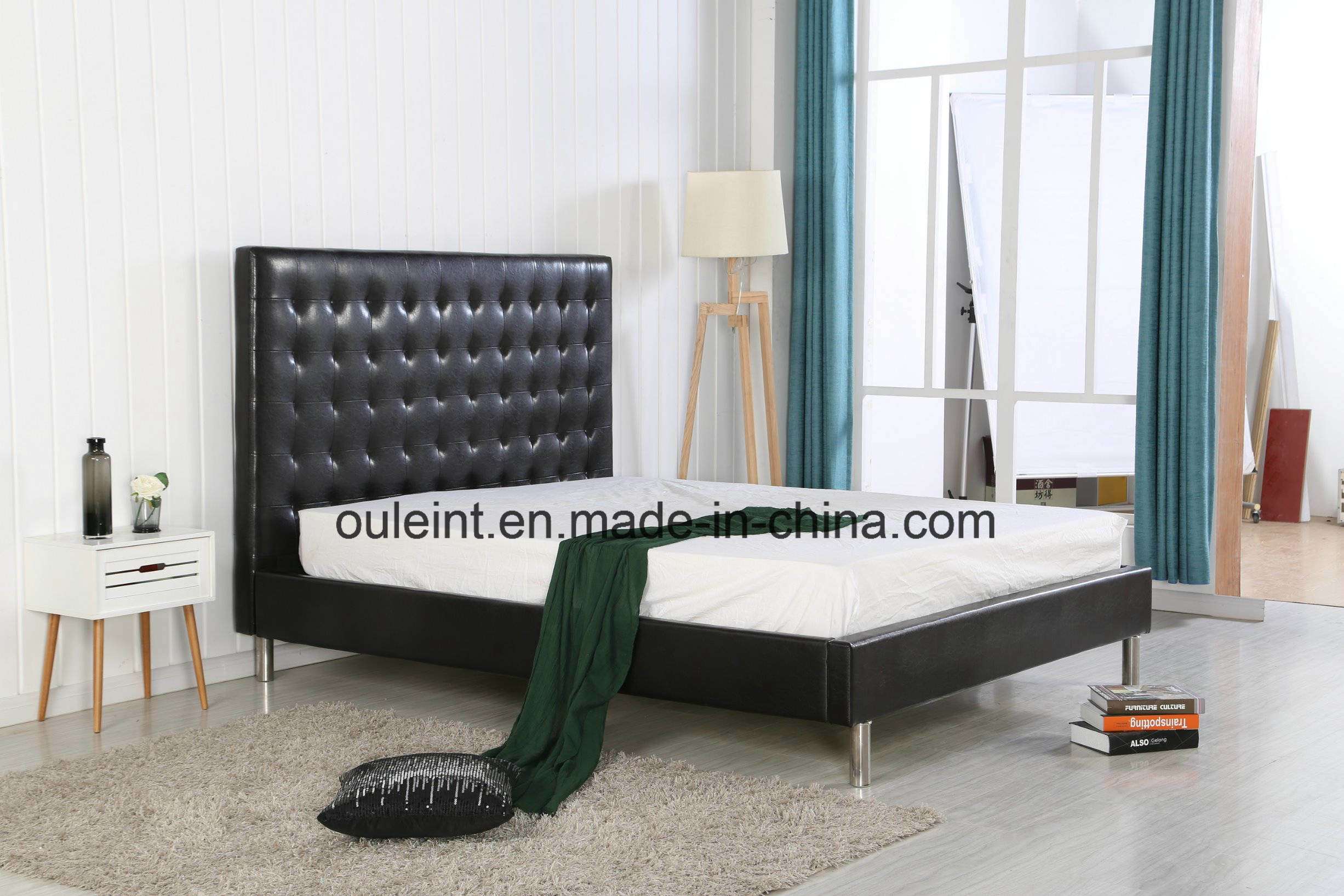 Double PU Bed with Stainless Legs (OL17173)