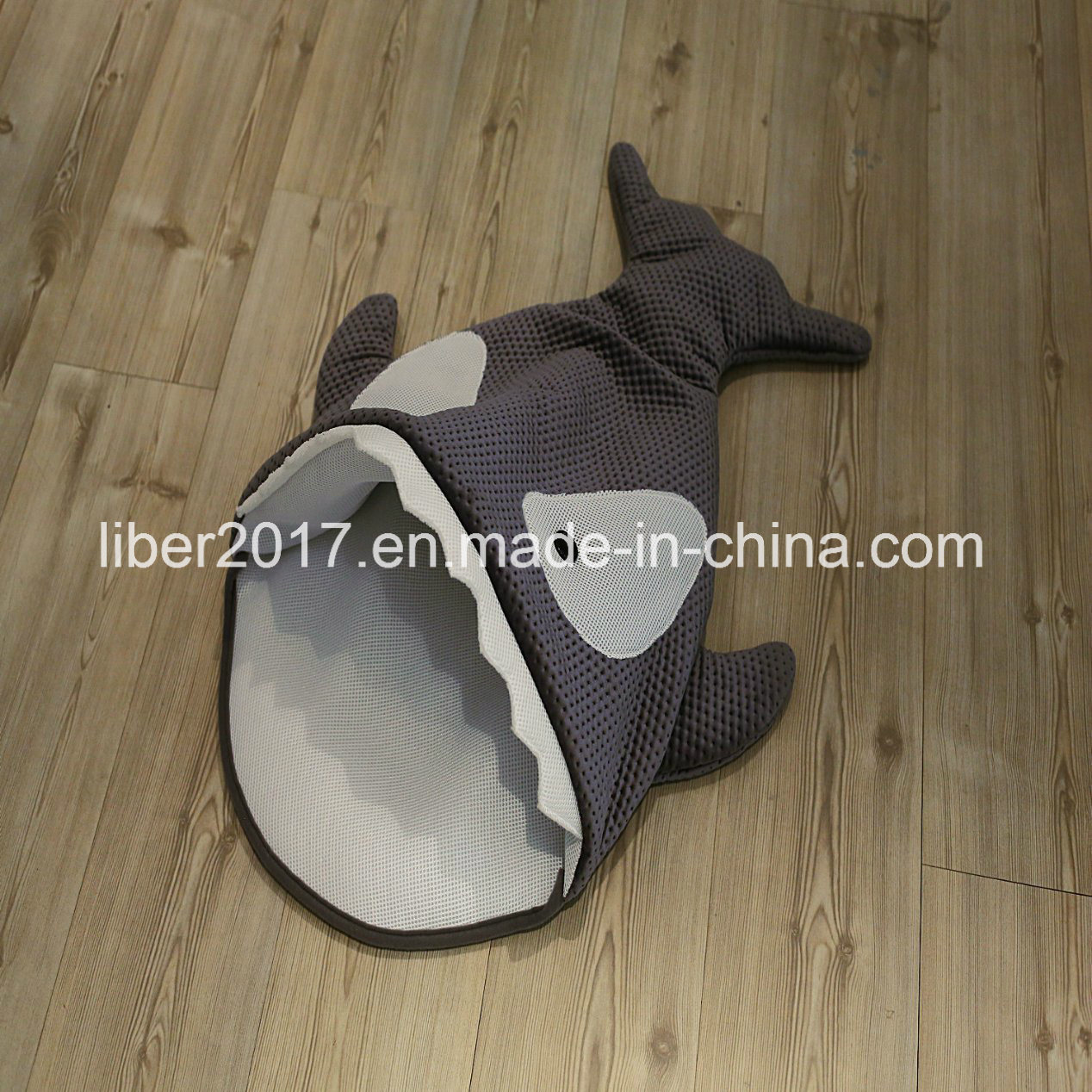 Sharp Shape Slipper Pet Bed Cat Bed Small Polyester Washable Dog Pet Bed