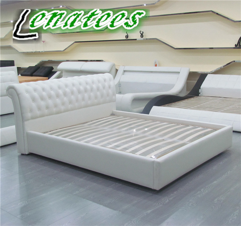 S152 Europe Design White Leather Bed Frame