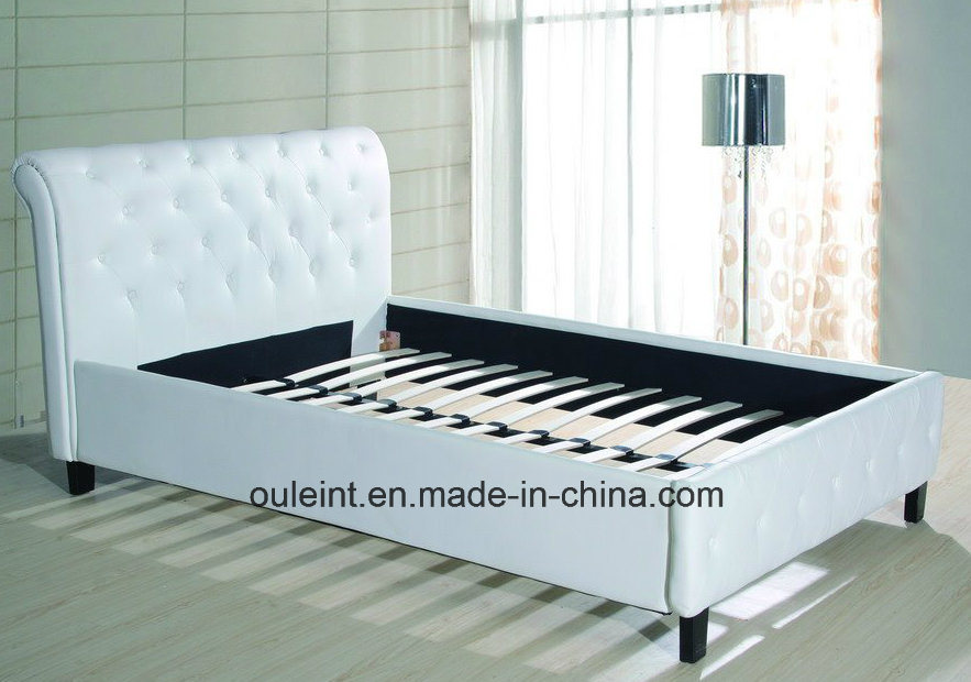 PU Platform Queen Bed Bedroom Furniture (OL17168)