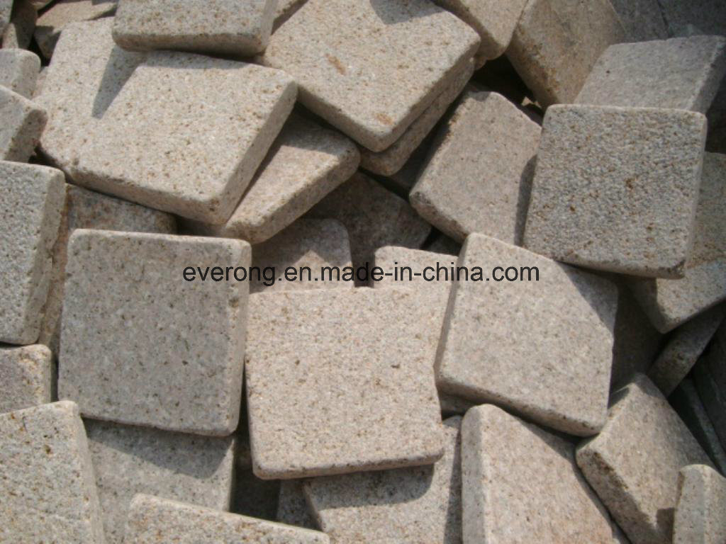 G682 Sunset Yellow Rusty Granite Cube Cobble Paving Stone