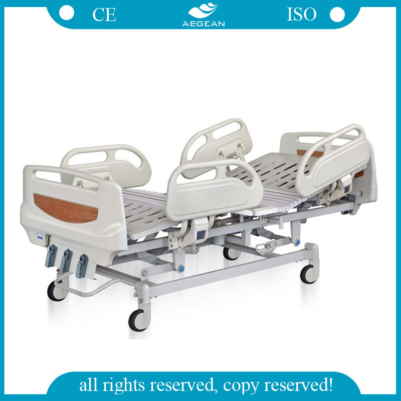 3-Crank Manual Hospital Bed AG-Bys005