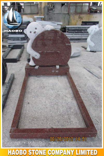 Granite Kerb Sets Polar Bear Design Monument