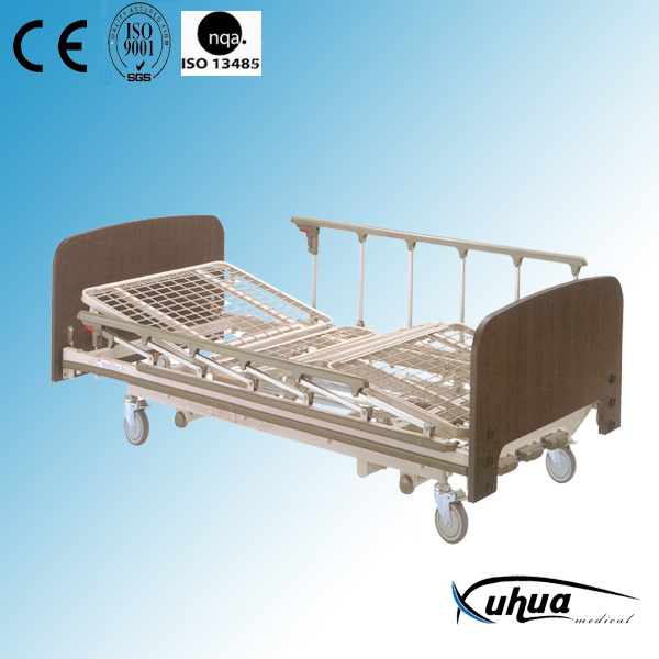 Three Cranks Mesh Type Wood Manual Patient Healthcare Bed (A-14)