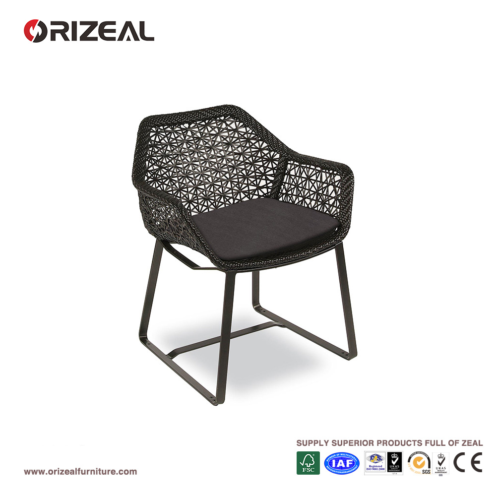 Outdoor Maia Rattan Dining Chair with Arms Oz-Or012