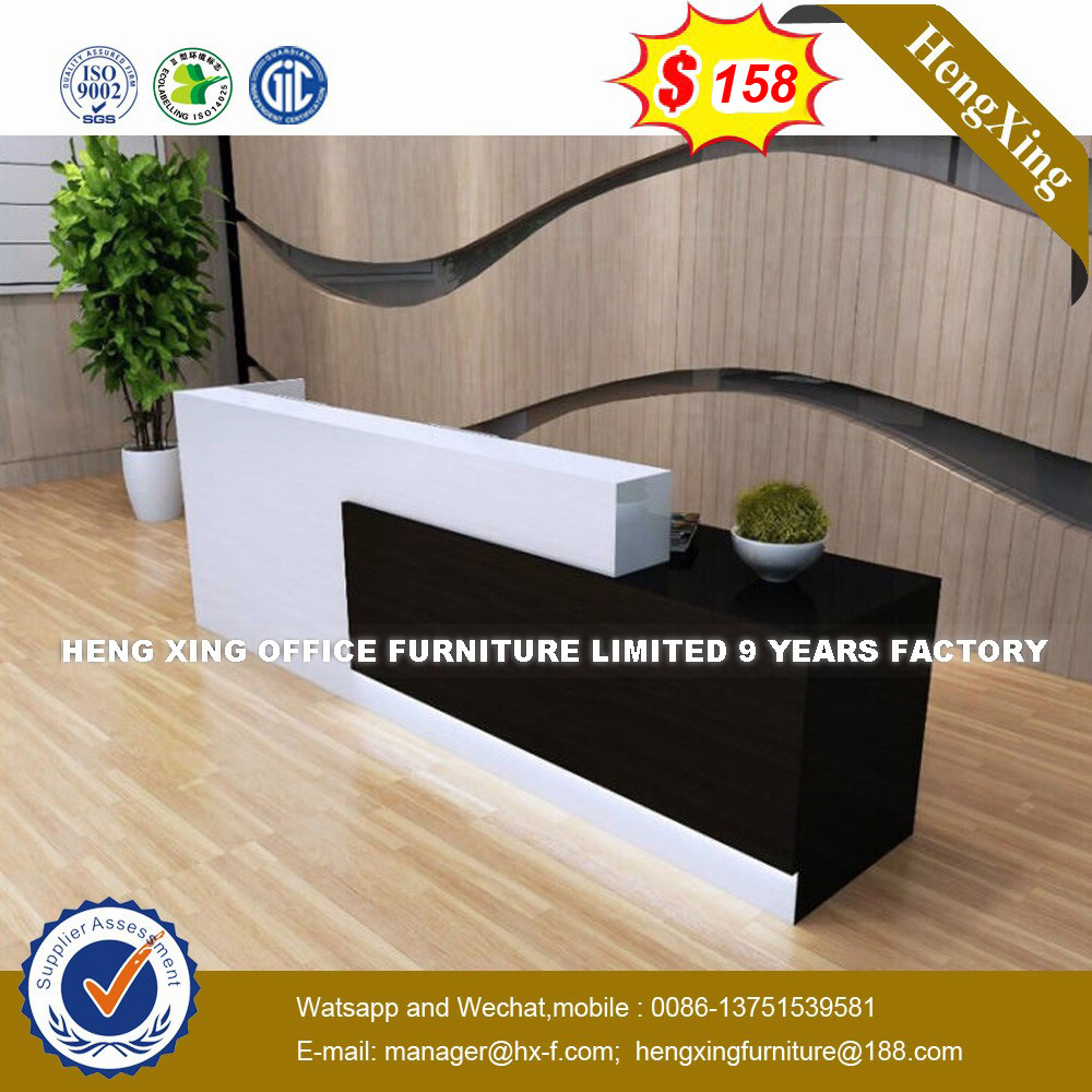 China Market Painting Finish Styling Reception Table (HX-8N1809)