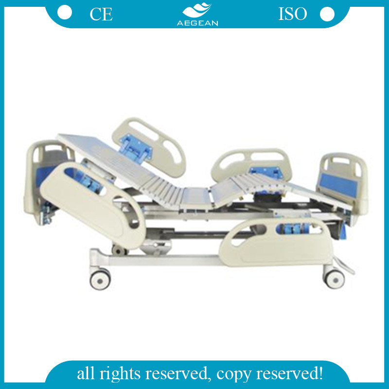 CE Approved 5-Function Hospital ABS Handrill Manual Medical Bed (AG-BMS001C)