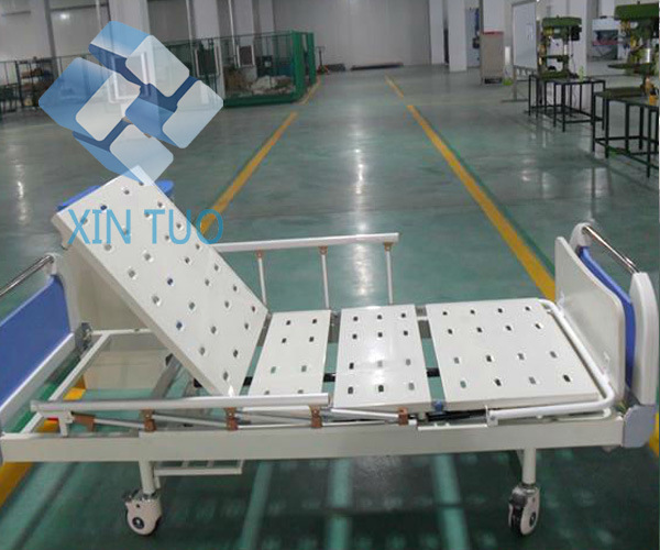 China Manufacturer Single Function Manual Hospital Bed with Factory