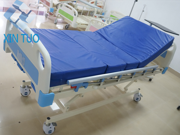 Good Quality Carbon Steel Three Functions Electric and Manual Hospital Bed