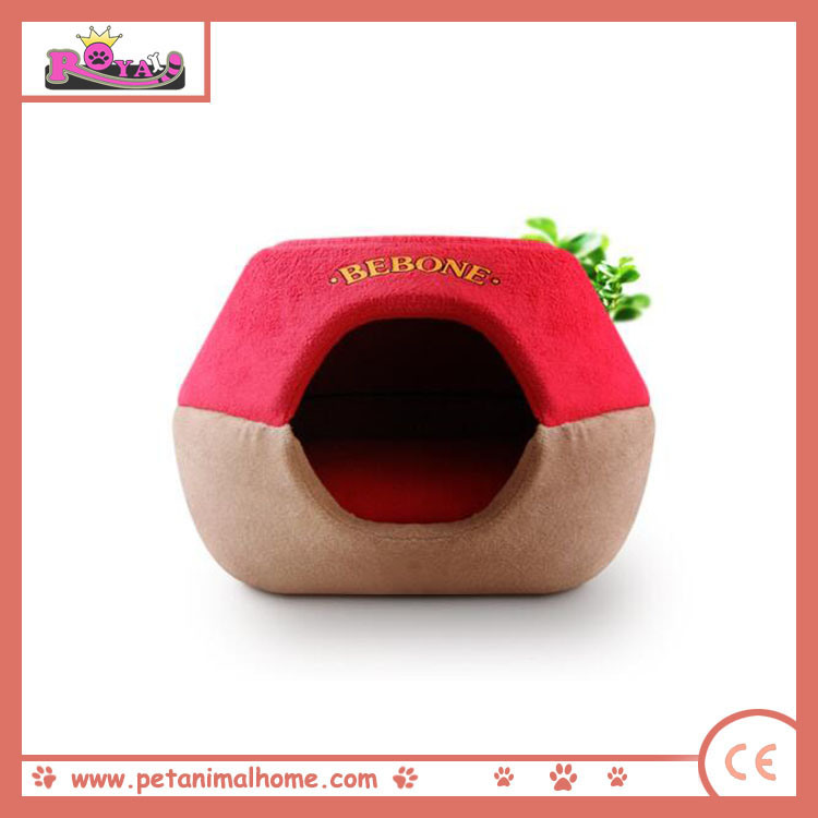 Warm Winter Pet Bed in Red